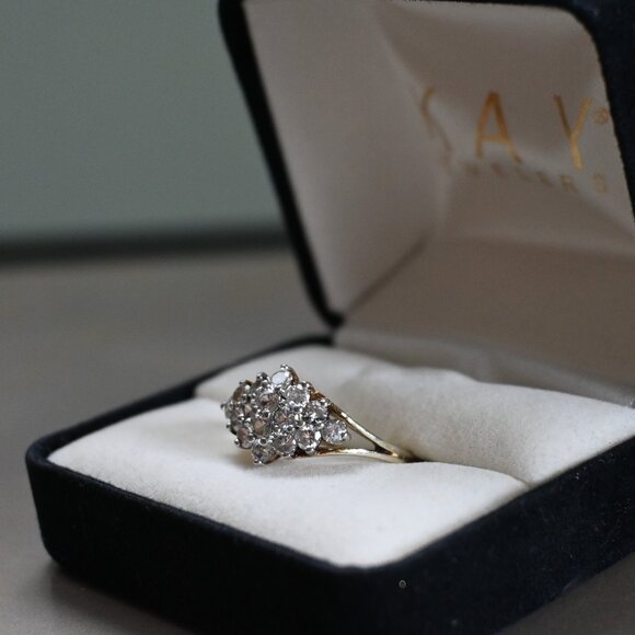 VTG Gold and Cubic Zirconia Cluster Ring Size 8 - Picture 6 of 14